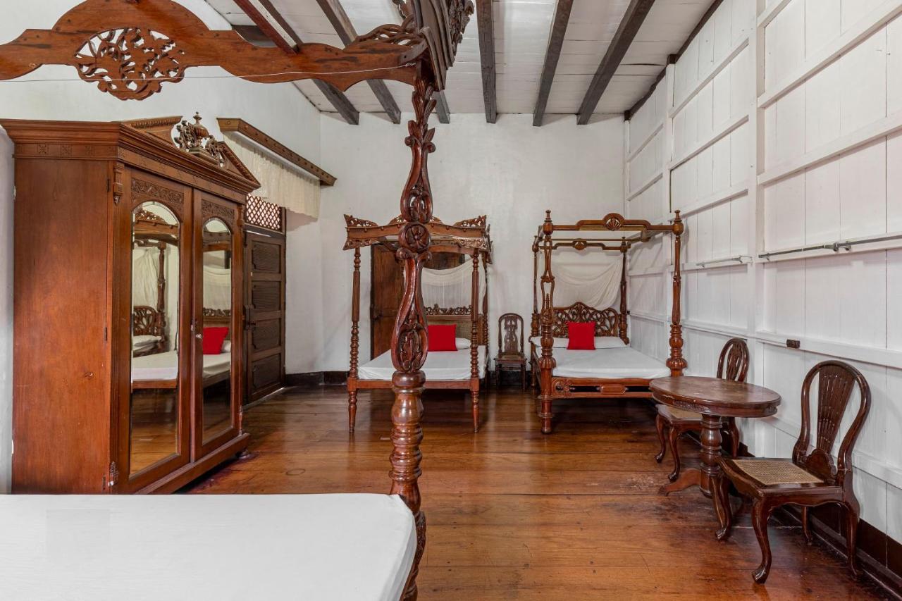 Villa Angela Heritage House Віган Екстер'єр фото
