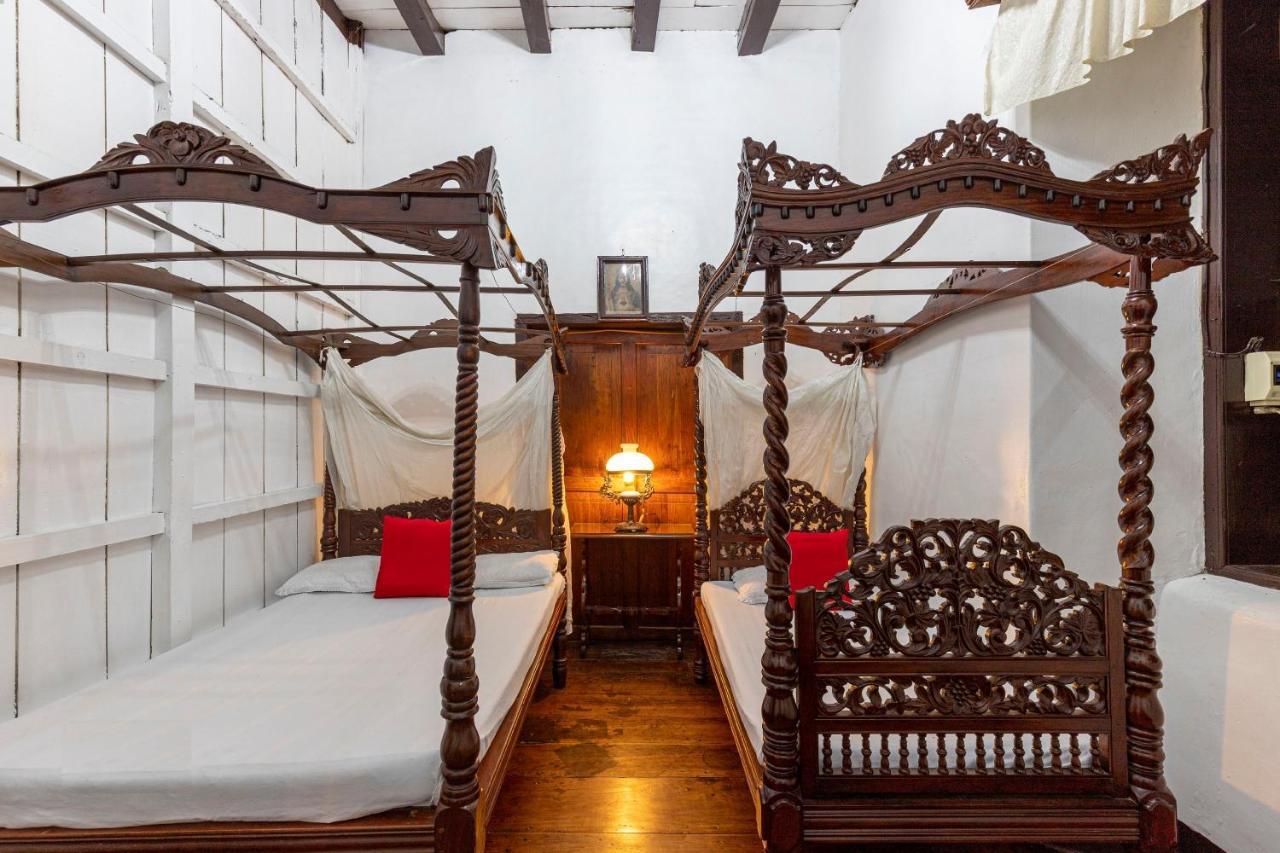 Villa Angela Heritage House Віган Екстер'єр фото