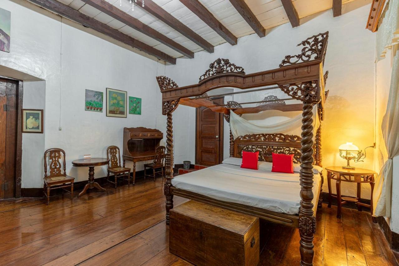 Villa Angela Heritage House Віган Екстер'єр фото