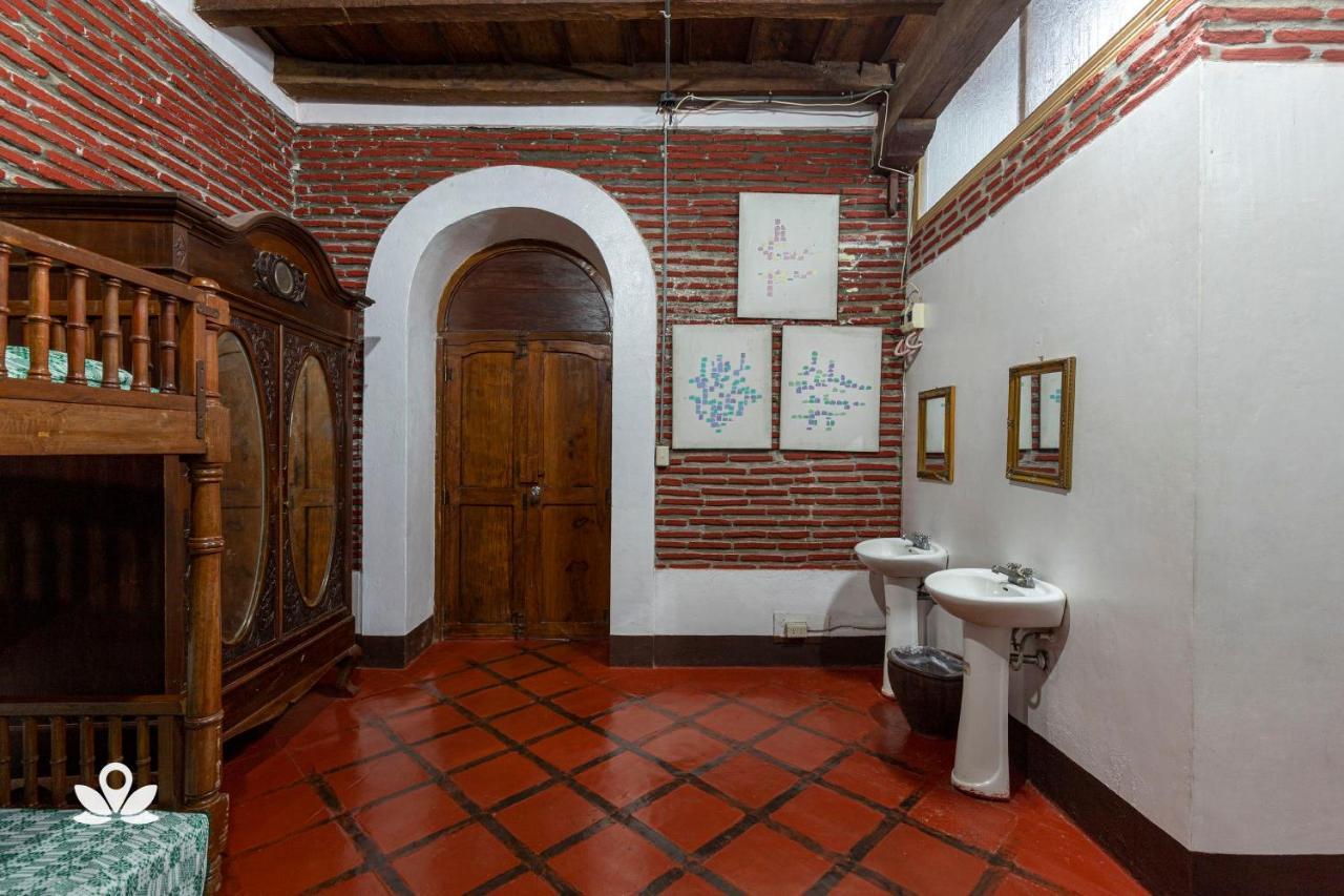 Villa Angela Heritage House Віган Екстер'єр фото