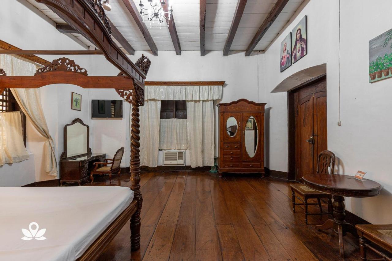 Villa Angela Heritage House Віган Екстер'єр фото