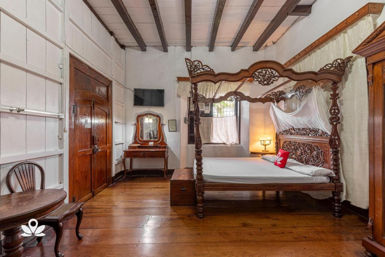 Villa Angela Heritage House Віган Екстер'єр фото